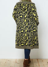 Load image into Gallery viewer, Plus Size Print Long Hooded Cardigan
